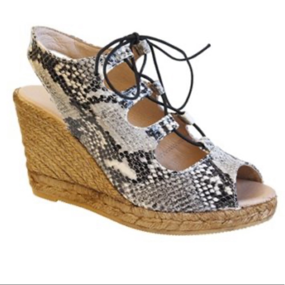Nwob Eric Michaels Beige Python Espadrille Wedges - image 1